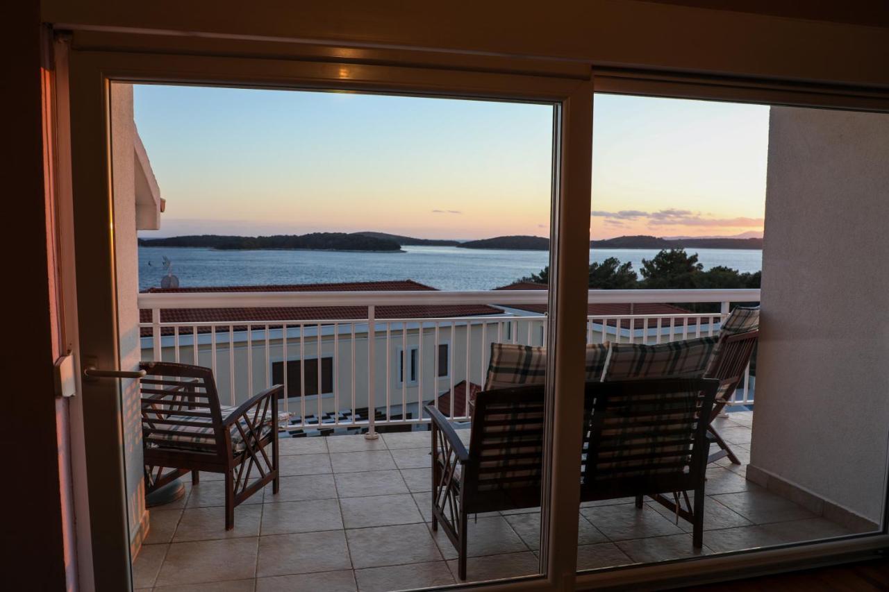 Blue Lagoon House Hvar Town Extérieur photo