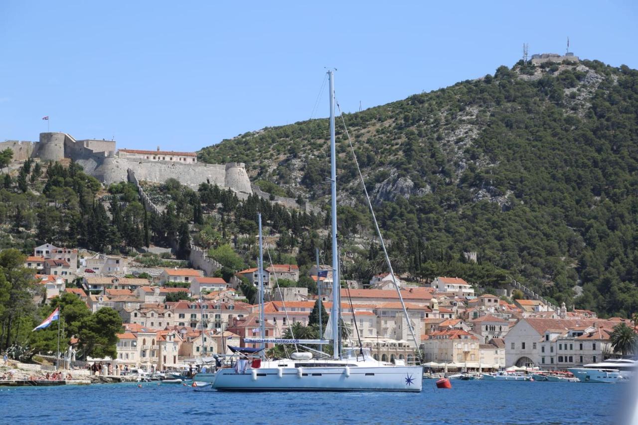 Blue Lagoon House Hvar Town Extérieur photo